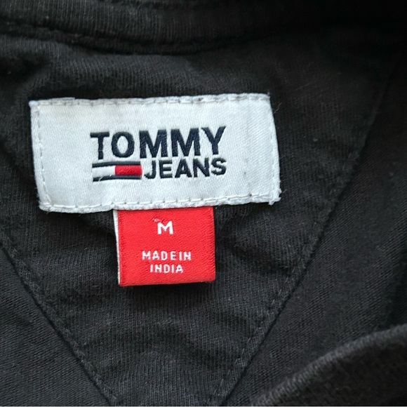 Tommy Jeans Tommy Hilfiger Vintage Short Sleeve Cropped Tee - Picture 4 of 8